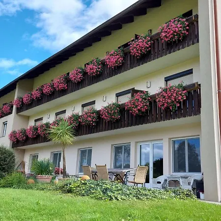Mohnblume By Interhome * Velden am Woerthersee