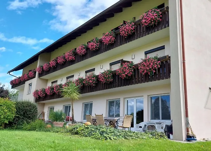 Mohnblume By Interhome * Velden am Wörthersee